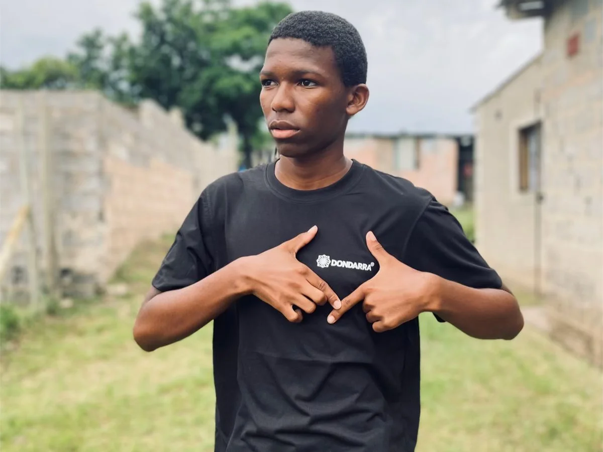 Dondarra (simple fix) Tee